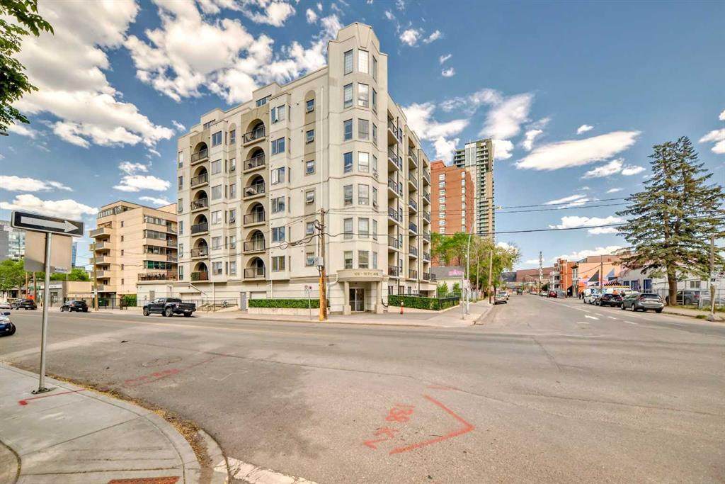 108 15 Avenue - Photo 1