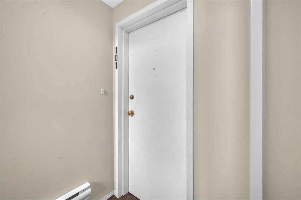 https://bt-photos.global.ssl.fastly.net/calgary/orig_boomver_1_A2223932-2.jpg