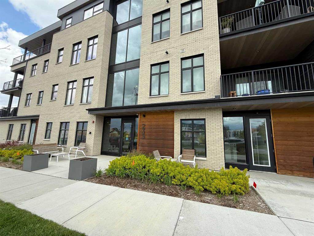 235 Lebel Crescent - Photo 1
