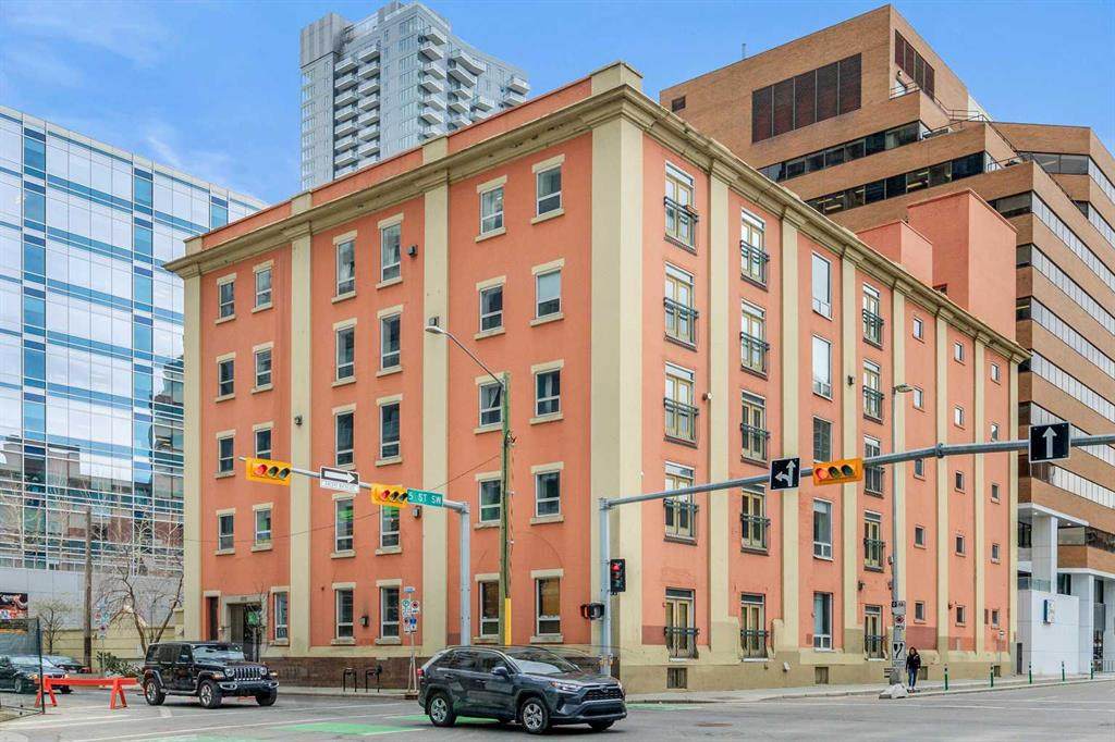 535 10 Avenue - Photo 1