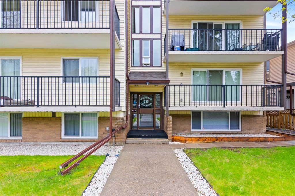 635 56 Avenue - Photo 1