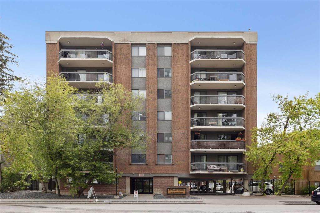 537 14 Avenue - Photo 1