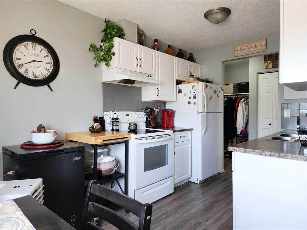 https://bt-photos.global.ssl.fastly.net/calgary/orig_boomver_1_A2225588-2.jpg