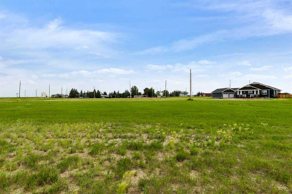 104 Mcgregor Close - Photo 1