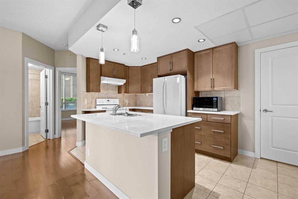 https://bt-photos.global.ssl.fastly.net/calgary/orig_boomver_1_A2226577-2.jpg