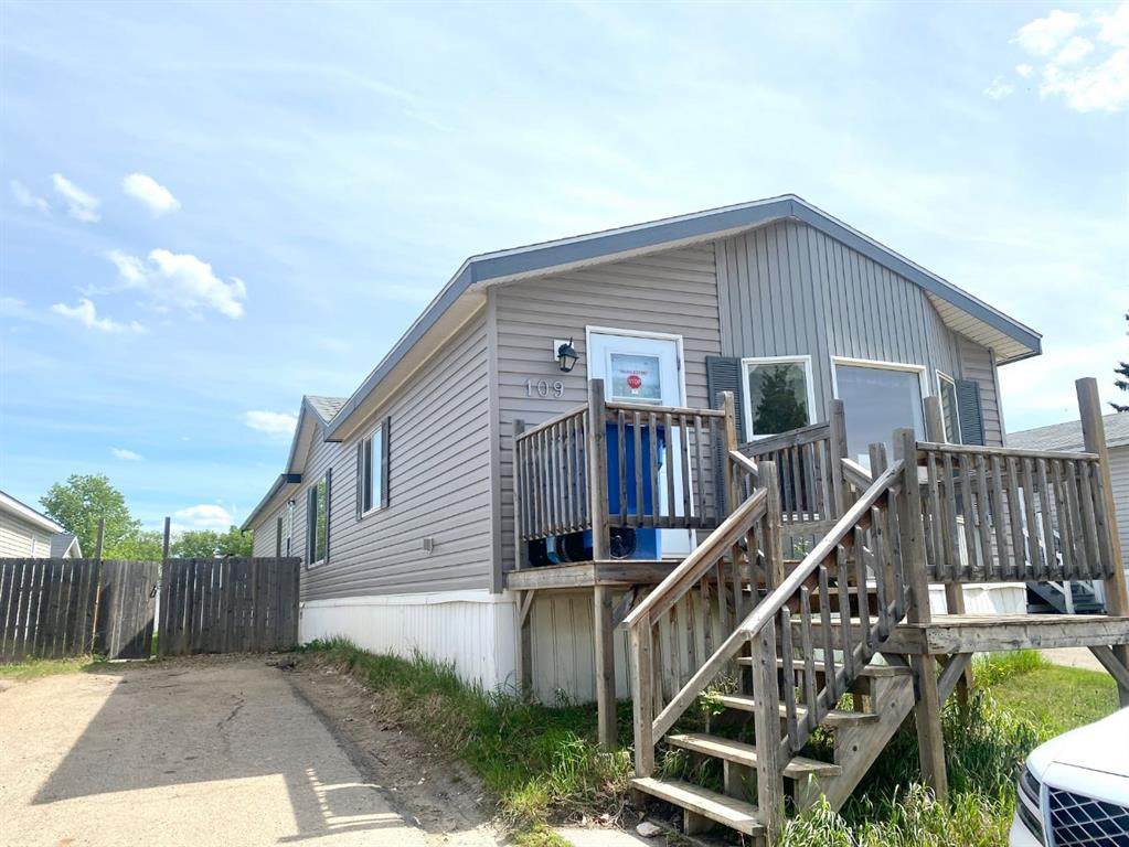 109 Grey Crescent - Photo 1