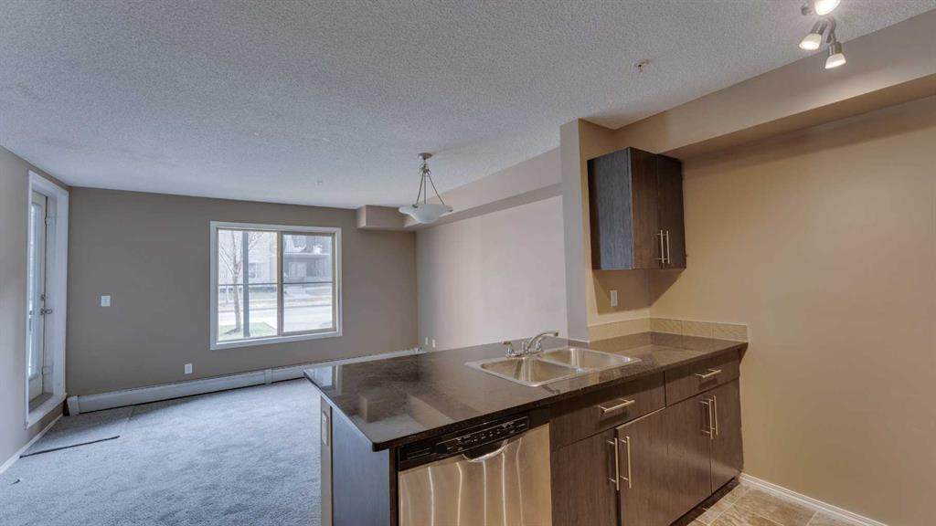 2715 12 Avenue - Photo 1