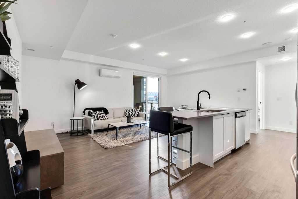 4138 University Avenue - Photo 1