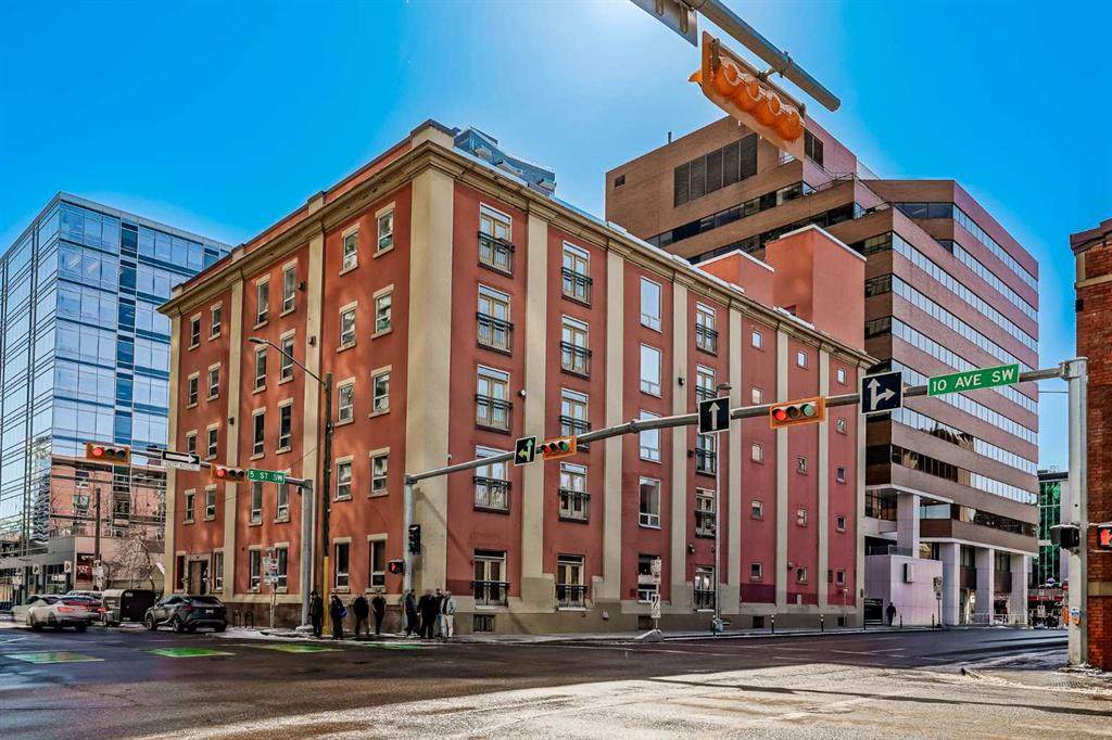 535 10 Avenue - Photo 1