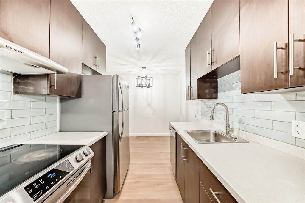 4001B 49 Street - Photo 1