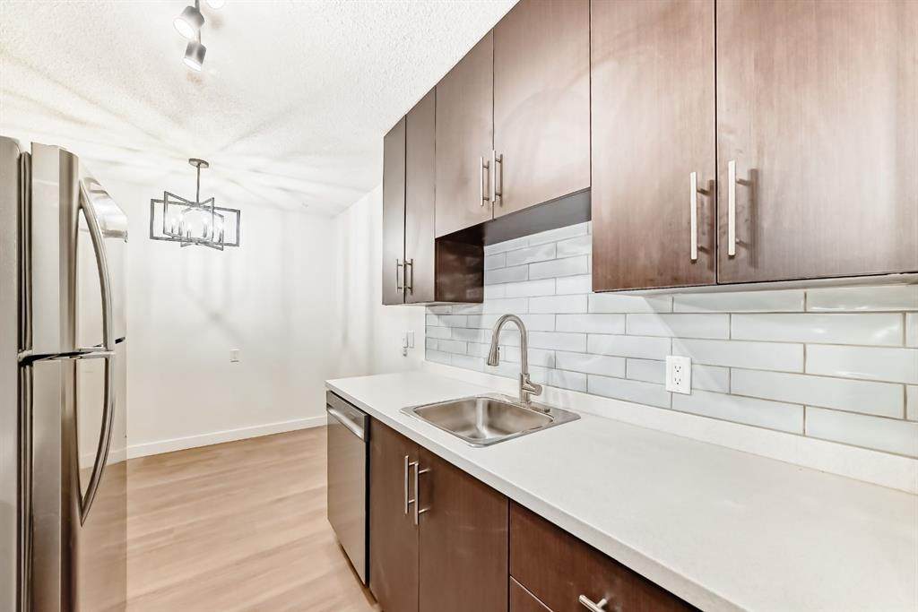 https://bt-photos.global.ssl.fastly.net/calgary/orig_boomver_1_A2228206-2.jpg