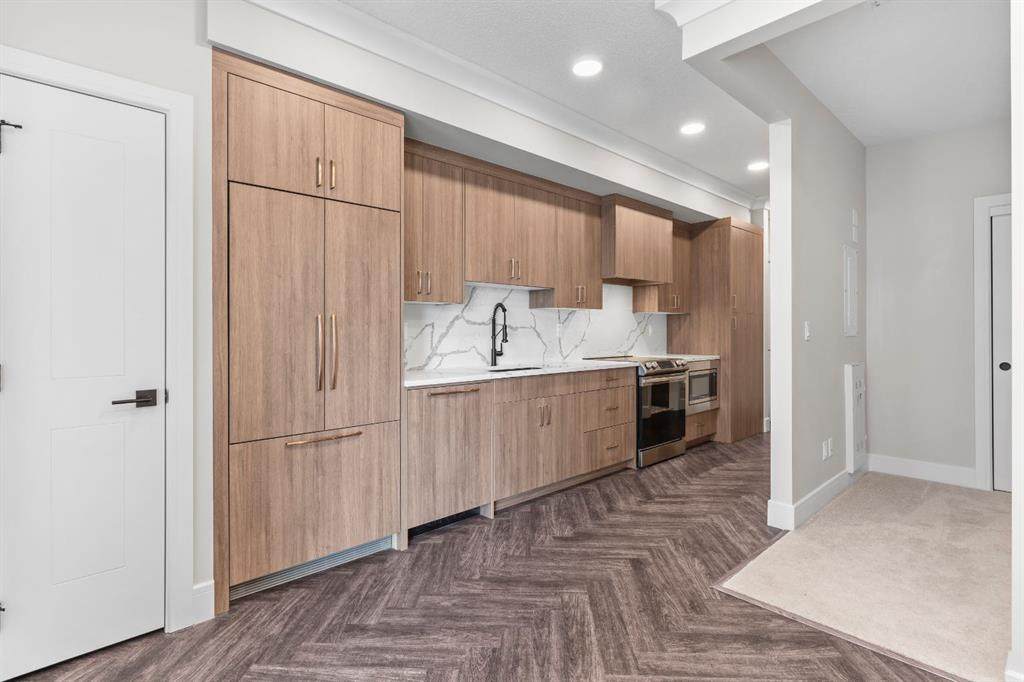 370 Dieppe Drive - Photo 1