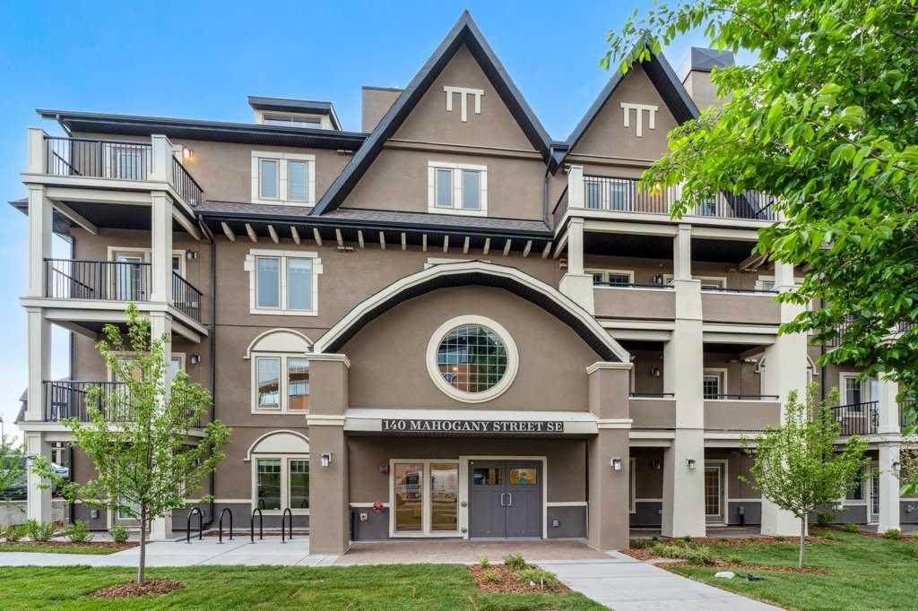 140 Mahogany Street - Photo 1