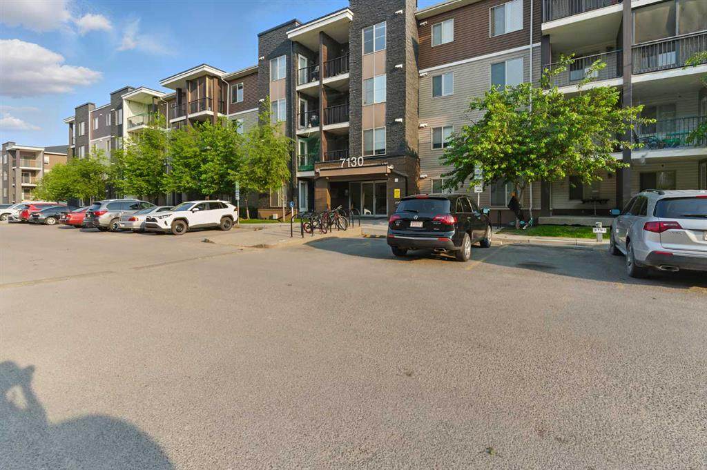 7130 80 Avenue - Photo 1