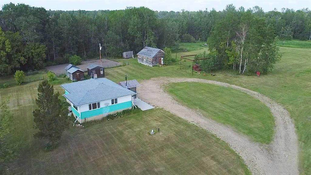 691063 Highway 813 - Photo 1