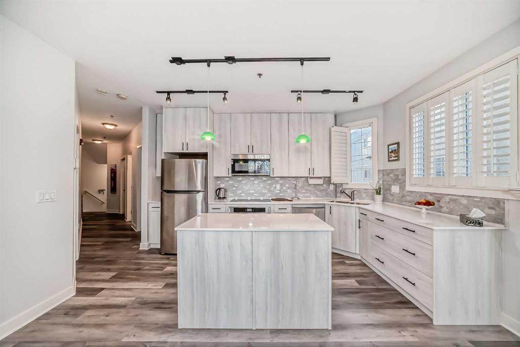 3412 Parkdale Boulevard - Photo 1