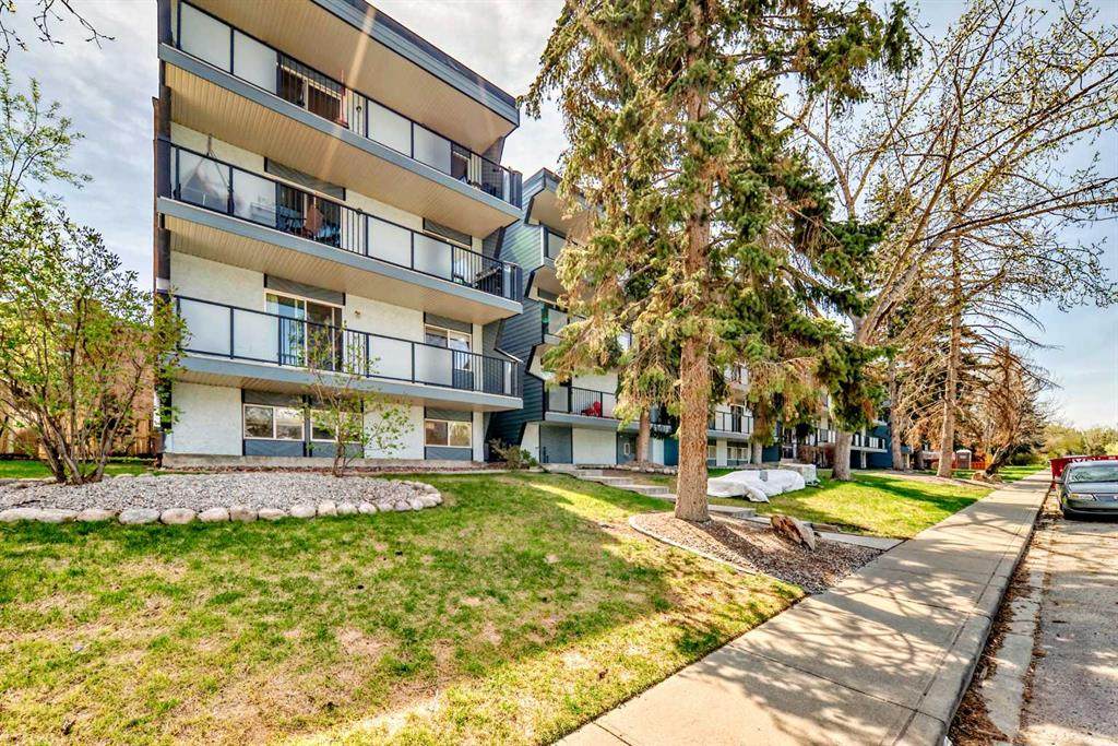 617 56 Avenue - Photo 1