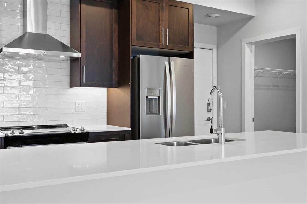 255 Les Jardins Park - Photo 1