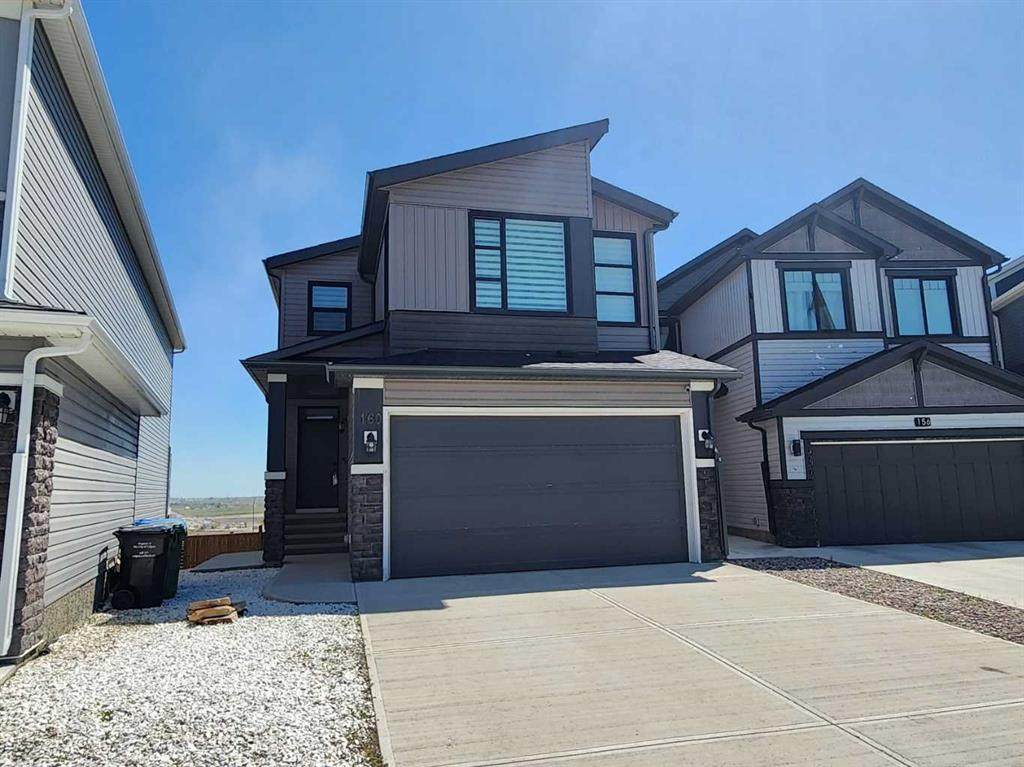 160 Howse Crescent - Photo 1