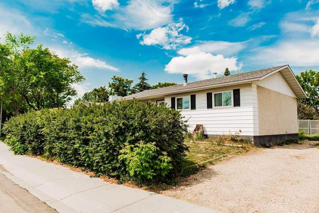 9502 80 Avenue - Photo 1