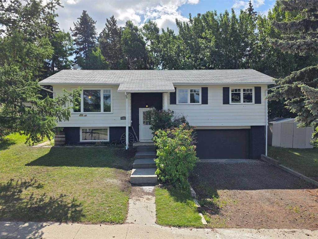 10629 104 Avenue - Photo 1