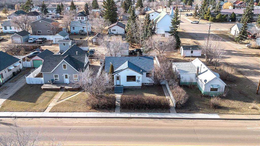 4936 49 Street - Photo 1