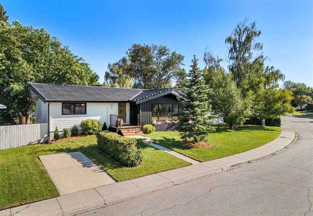 89 Gainsborough Drive - Photo 1