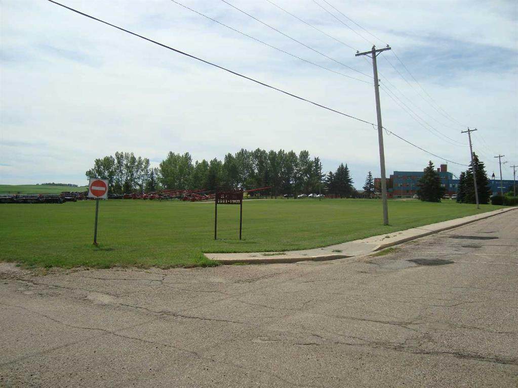 420 Pontmain Road - Photo 1