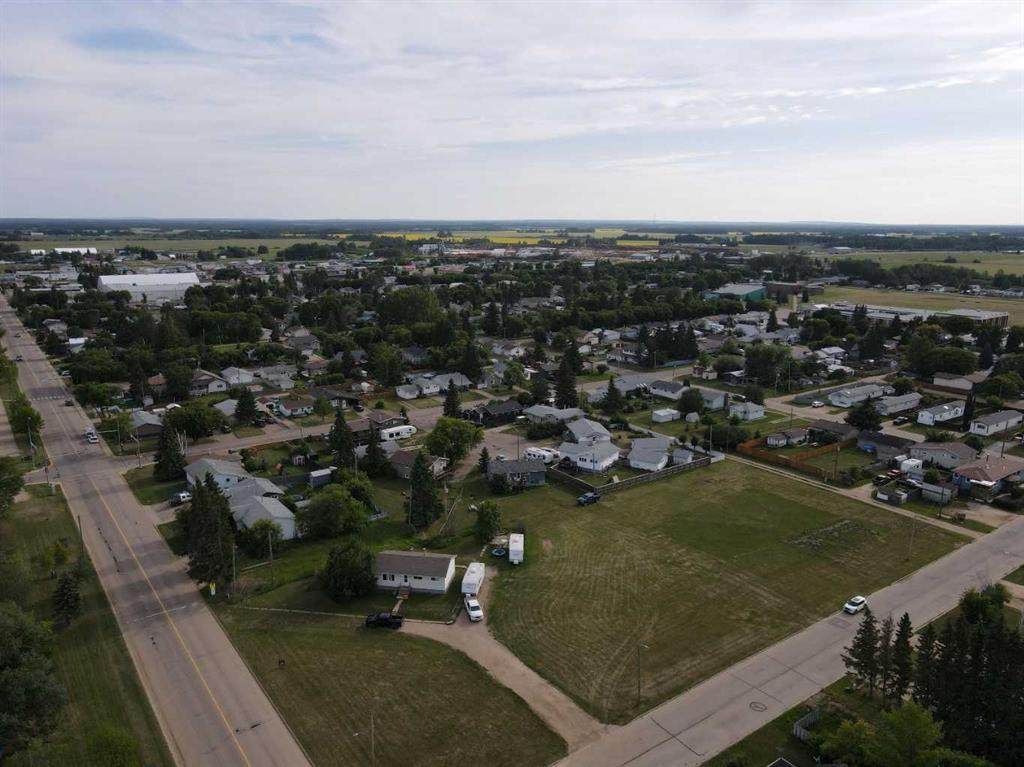 4825 59 Avenue - Photo 1