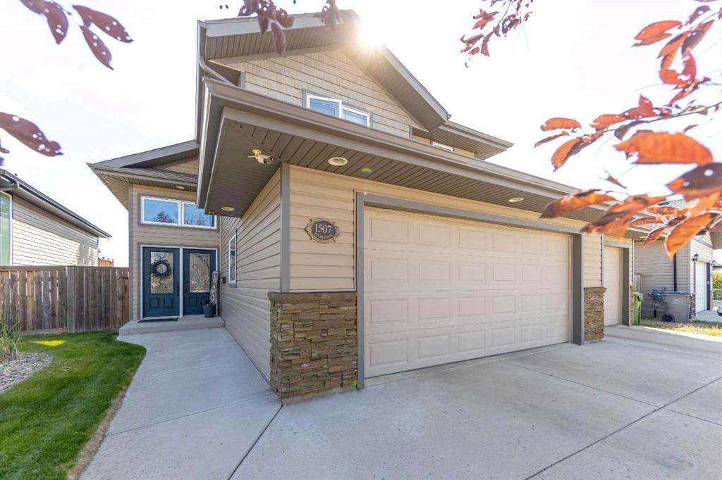 1507 47A Avenue - Photo 1