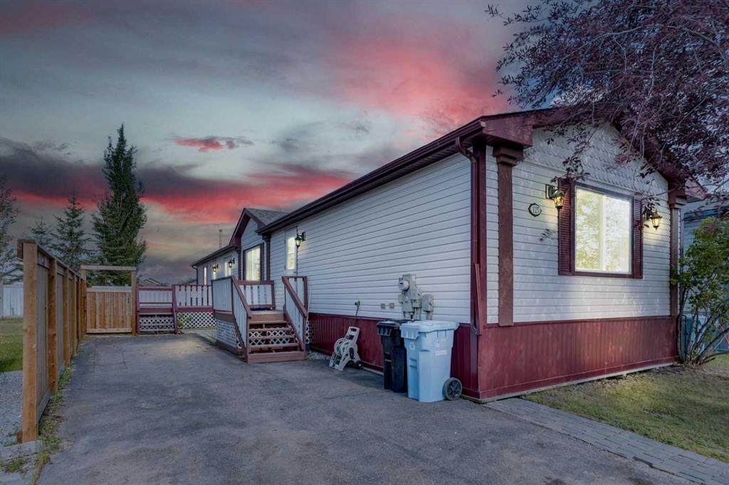 125 Mckinlay Crescent - Photo 1