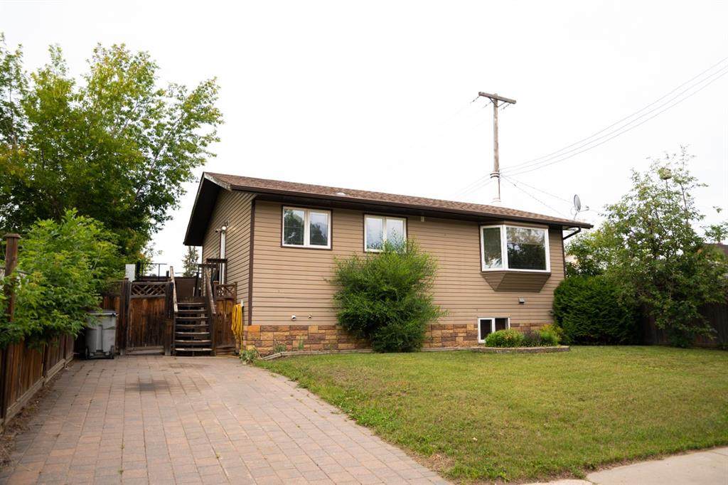 926 9 Avenue - Photo 1