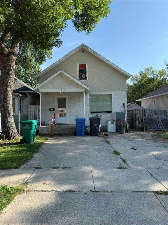 1706 7 Avenue - Photo 1