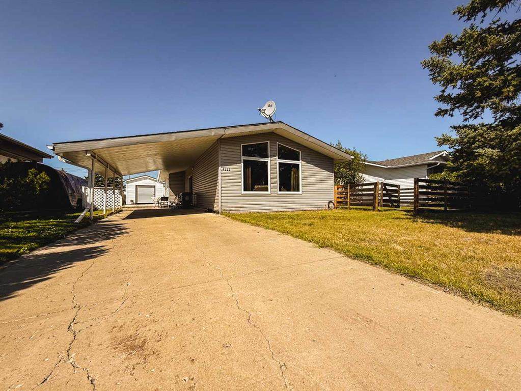 4512 50 Street - Photo 1