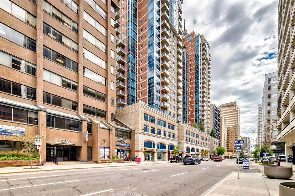 920 5 Avenue - Photo 1