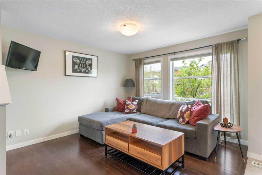 https://bt-photos.global.ssl.fastly.net/calgary/orig_boomver_1_A2245084-2.jpg