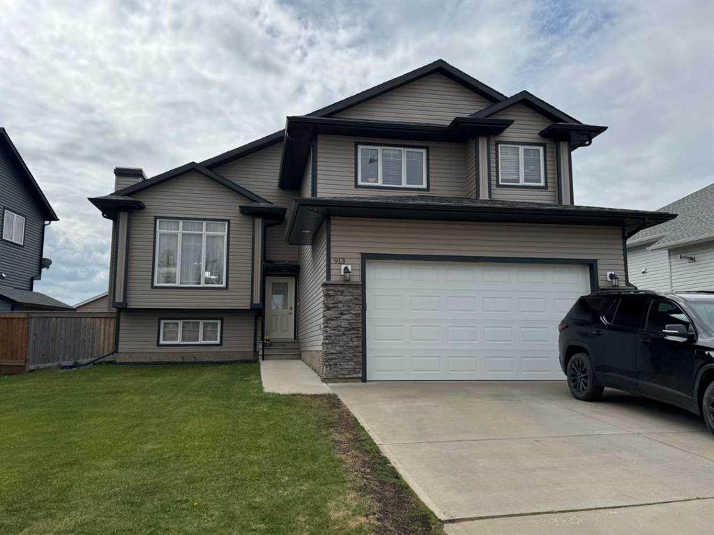 913 7 Avenue - Photo 1
