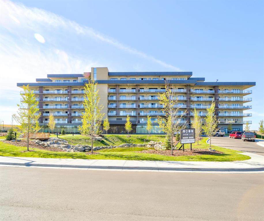 102 Scenic Drive - Photo 1