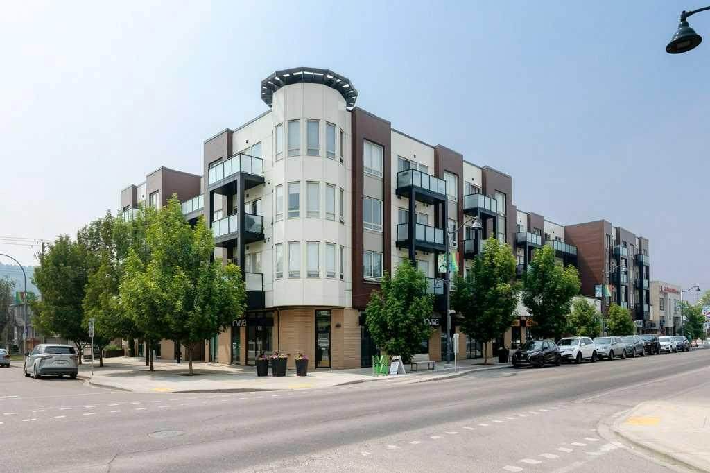 1899 45 Street - Photo 1