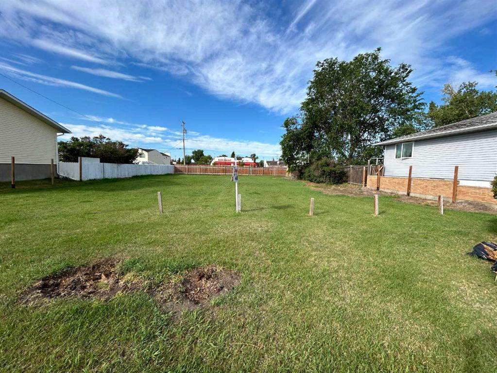 217 5 Street - Photo 1