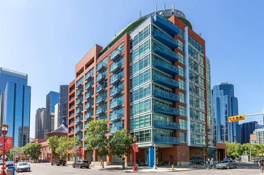 205 Riverfront Avenue - Photo 1