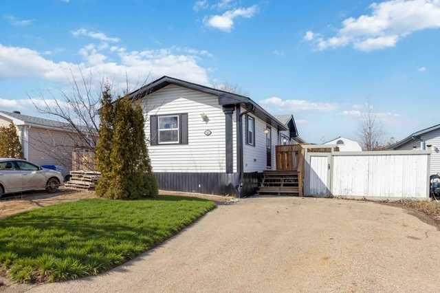 540 Mckinlay Crescent - Photo 1