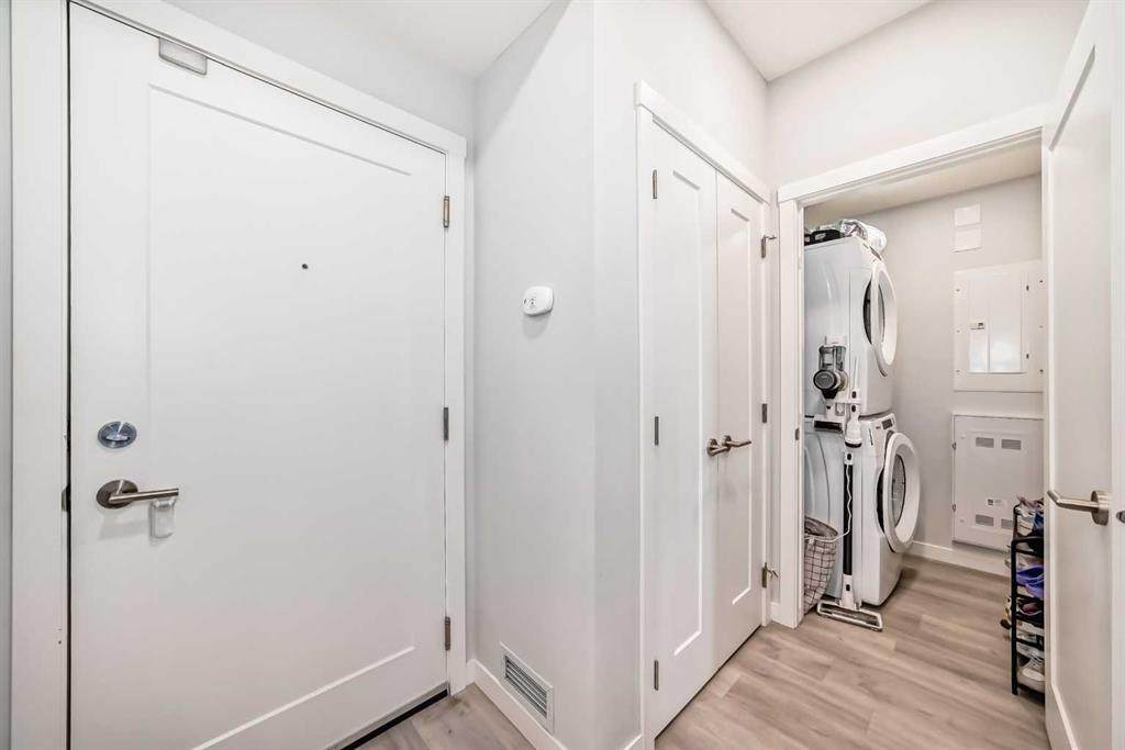 150 Shawnee Square - Photo 1