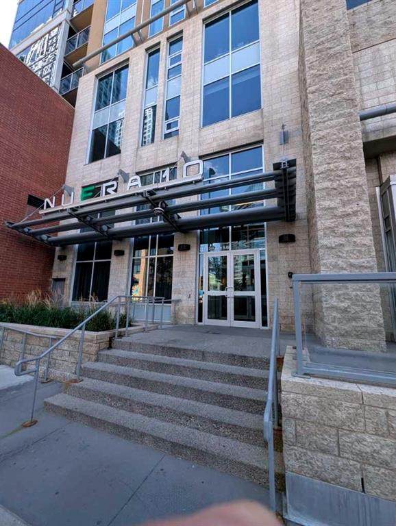 211 13 Avenue - Photo 1