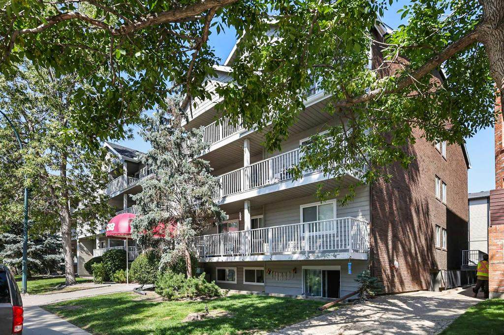 732 57 Avenue - Photo 1