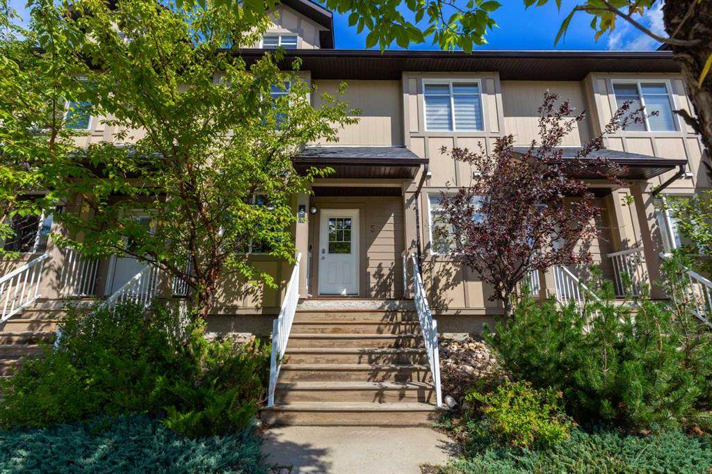 136 Fontaine Crescent - Photo 1