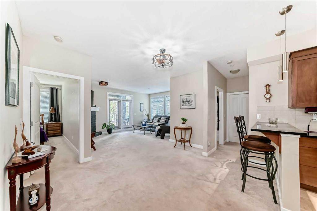 1005A Westmount Drive - Photo 1