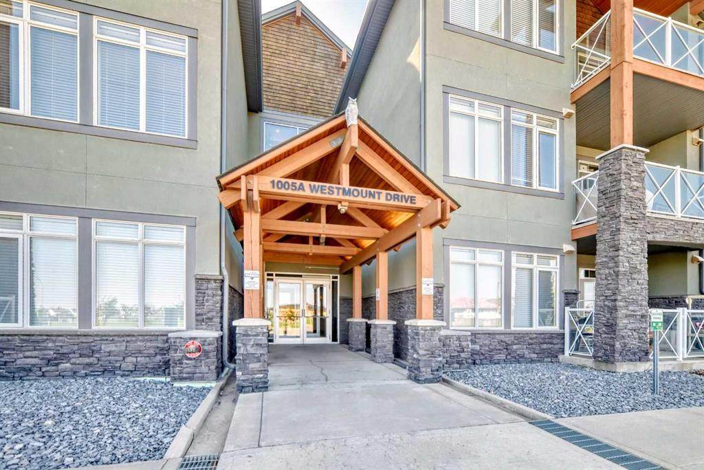 1005A Westmount Drive - Photo 1