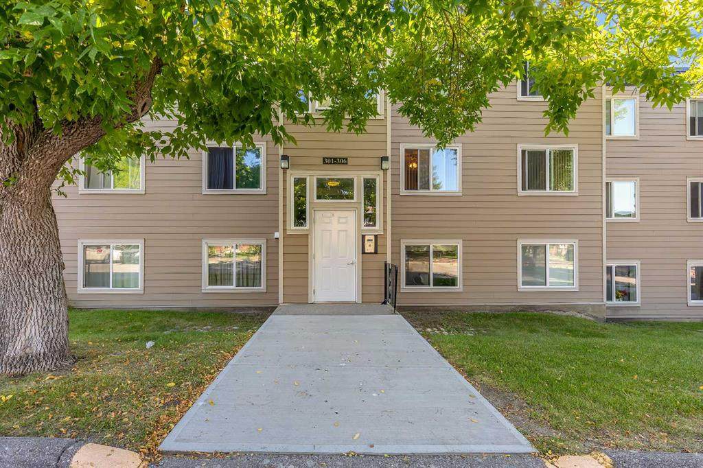 315 Heritage Drive - Photo 1