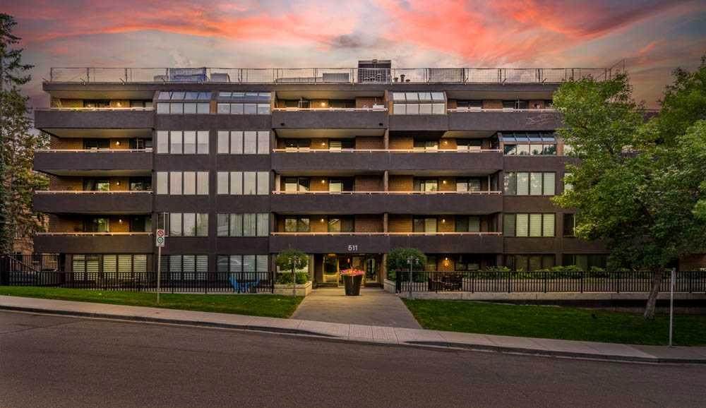 511 56 Avenue - Photo 1